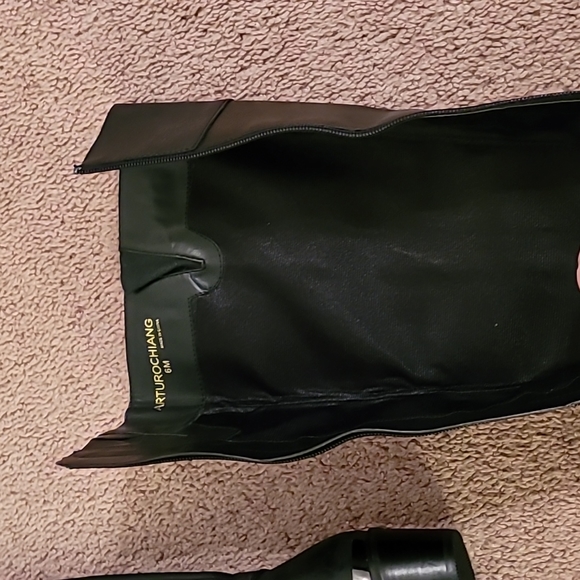 ARTURO CHIANG tall black leather boot. New without tags. Size 6 - Picture 14 of 14